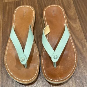 Women’s Olukai premium leather sandals - size 7 - seafoam green/blue